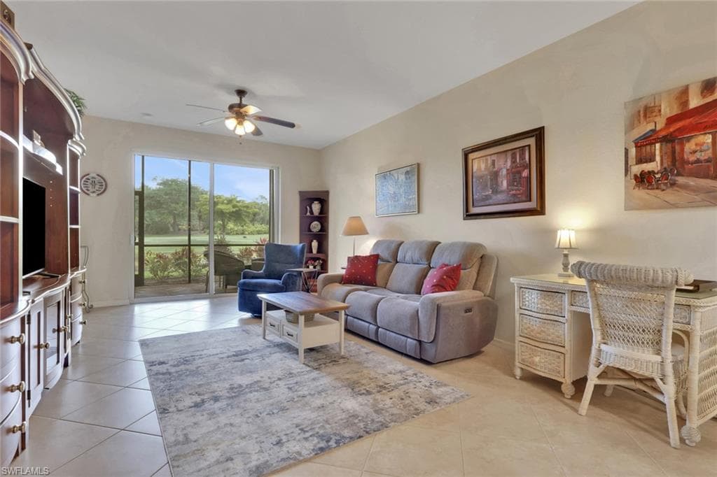10337 Heritage Bay BLVD 1815 photo 12 of 25
