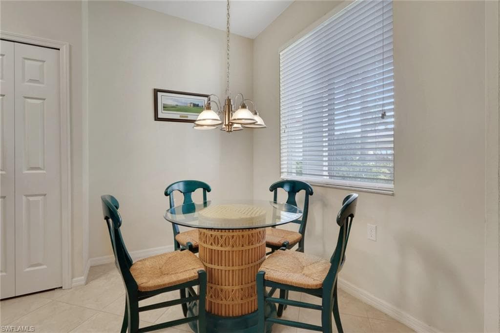 10337 Heritage Bay BLVD 1815 photo 9 of 25