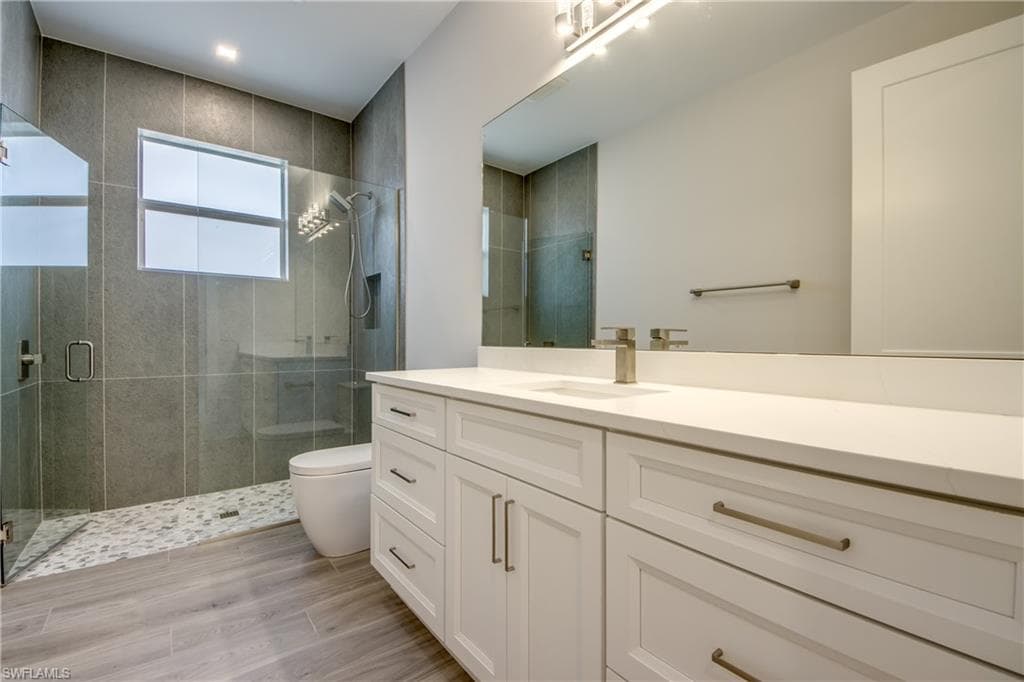 Guest Bath - Finishes Vary