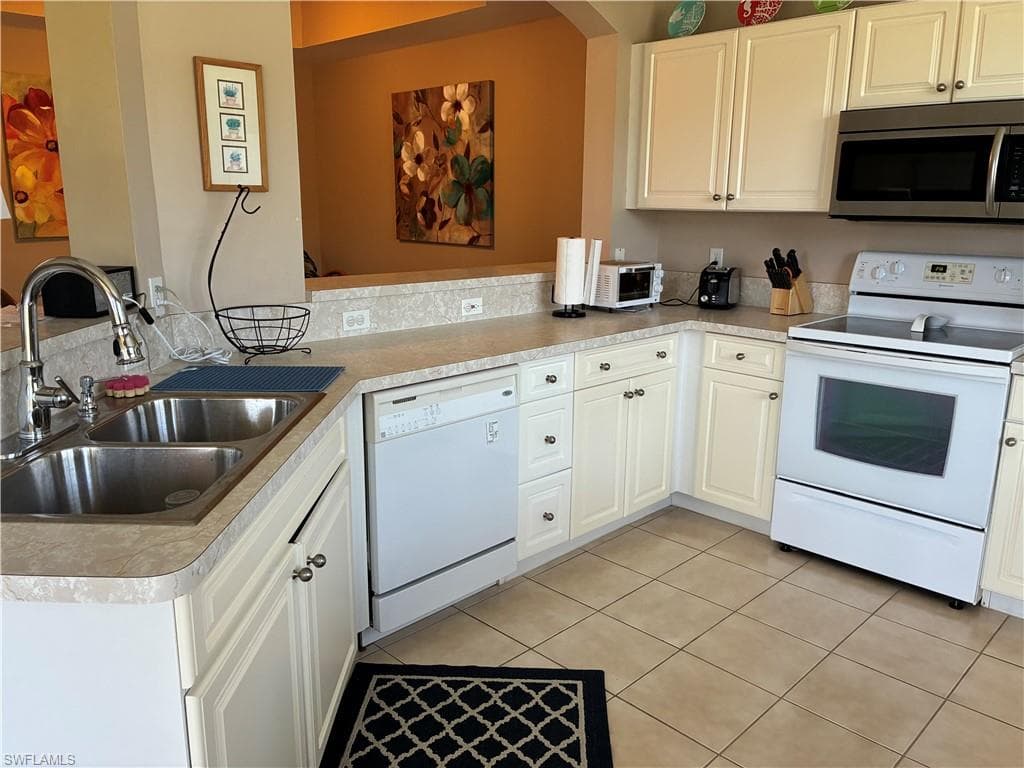 10520 Amiata WAY 205 photo 9 of 40