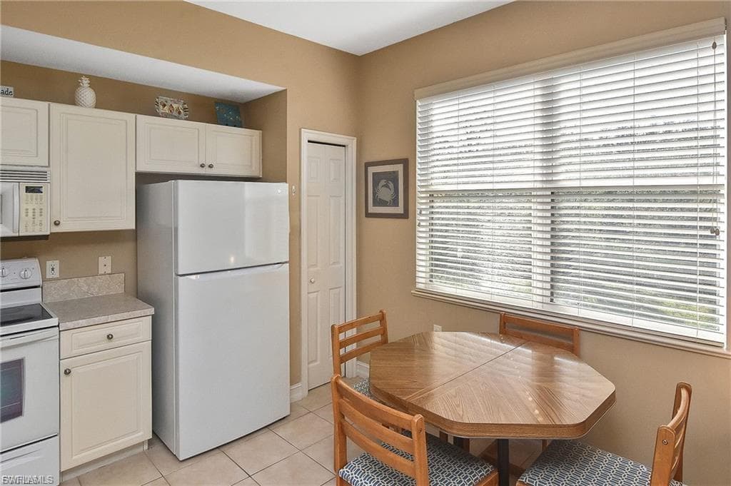 10520 Amiata WAY 205 photo 10 of 40