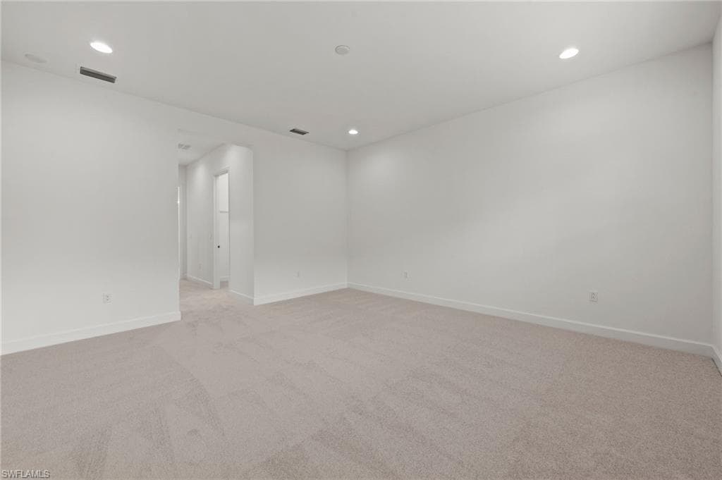 14313 Hogarth PL photo 14 of 44