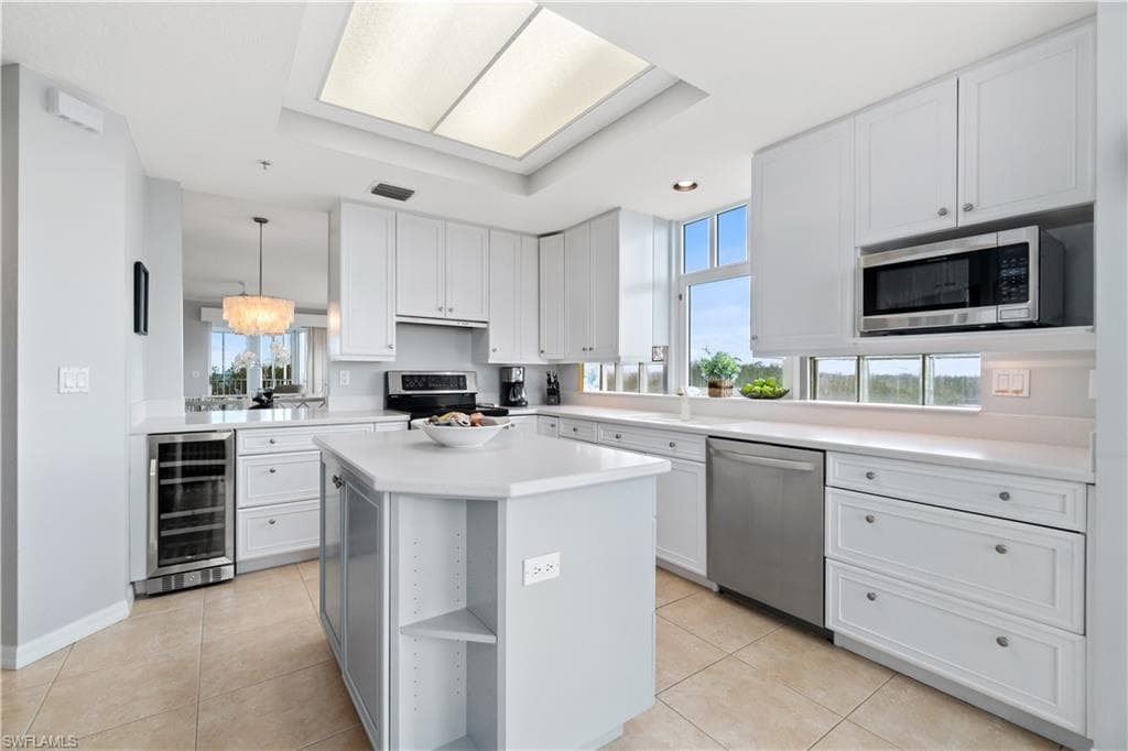 260 Barefoot Beach BLVD 301 photo 14 of 48