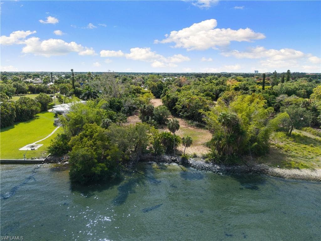 11480 McGregor BLVD photo 8 of 25