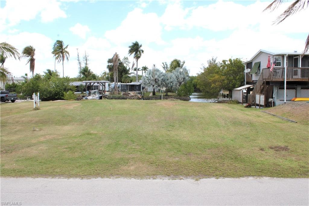 88 Flamingo DR photo 6 of 11