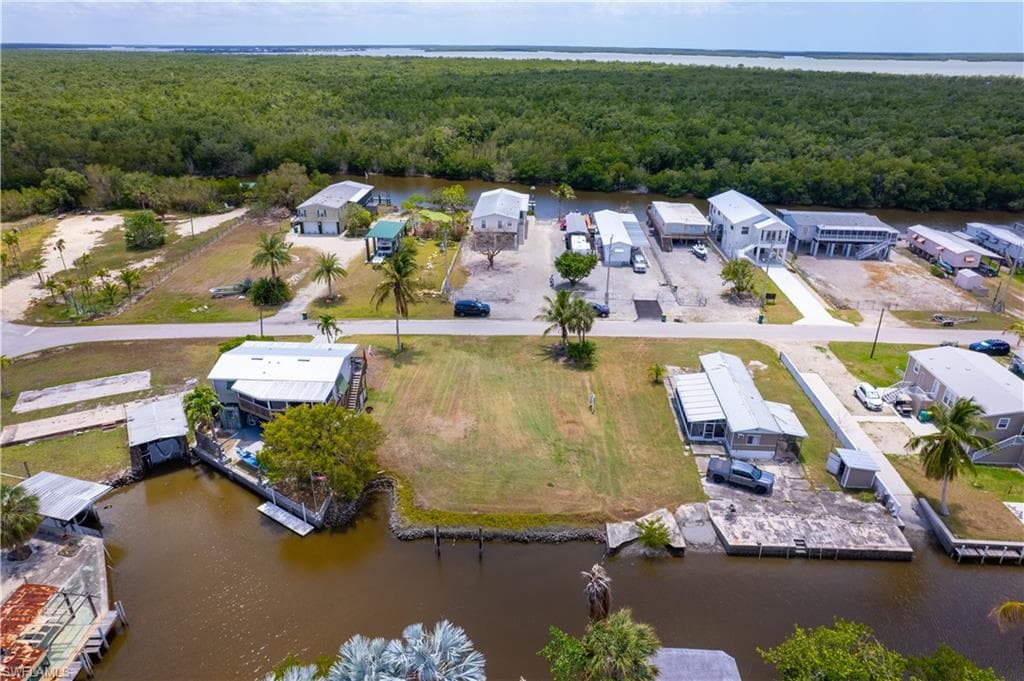 88 Flamingo DR photo 3 of 11