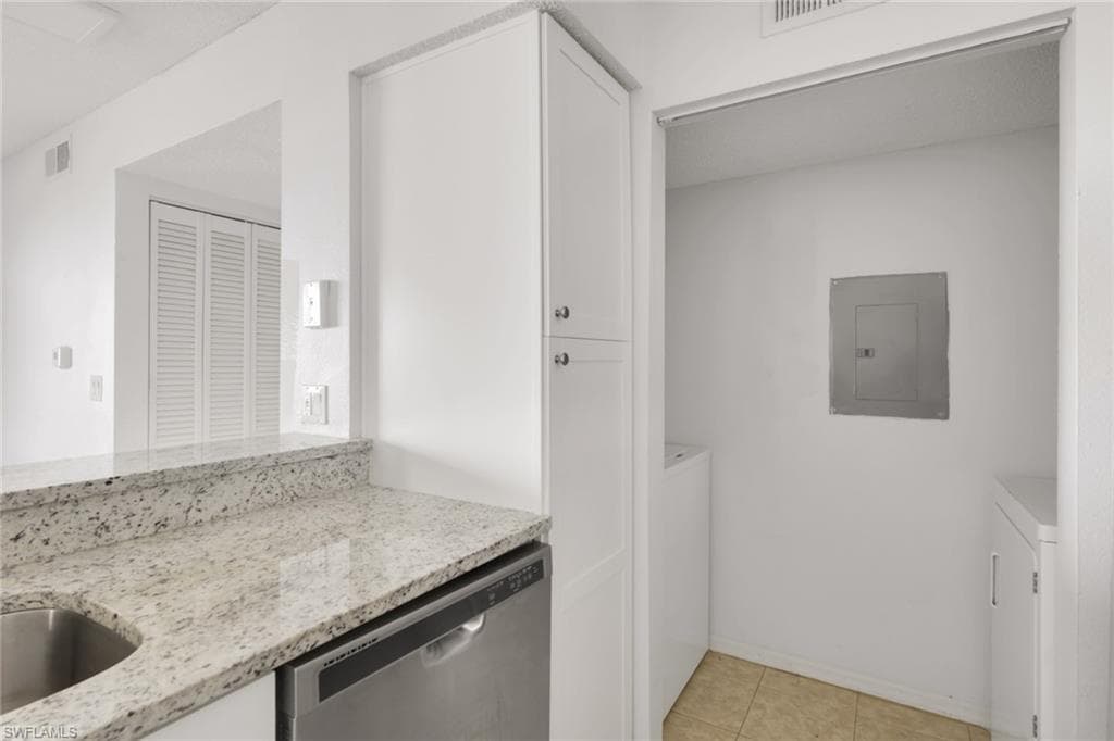 2214 Arbour Walk CIR 2012 photo 8 of 30