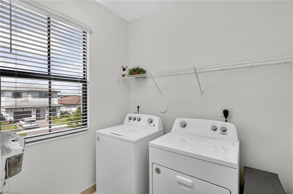 5700 Argento DR photo 23 of 41
