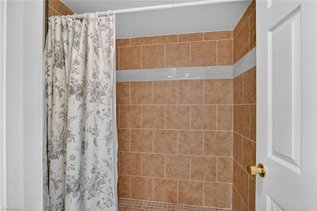 12191 Kelly Sands WAY 1505 photo 20 of 38