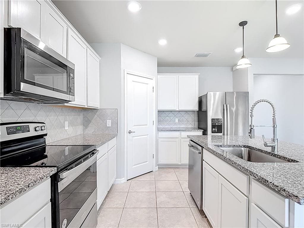 16056 Enclaves Cove DR photo 16 of 46