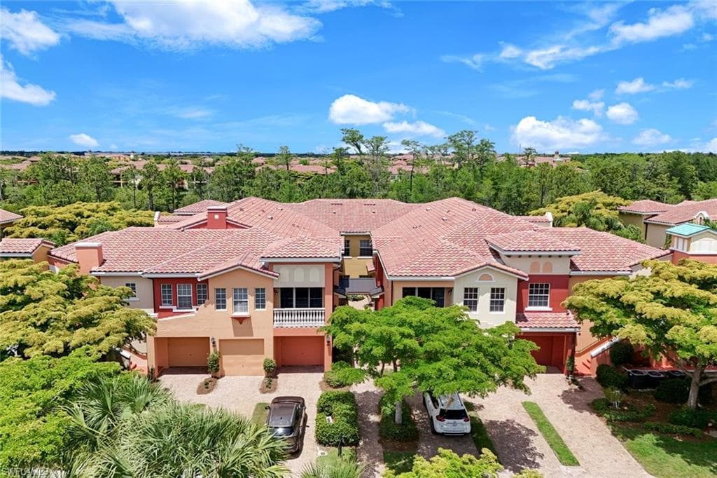 8721 Piazza Del Lago CIR 205 photo 24 of 38