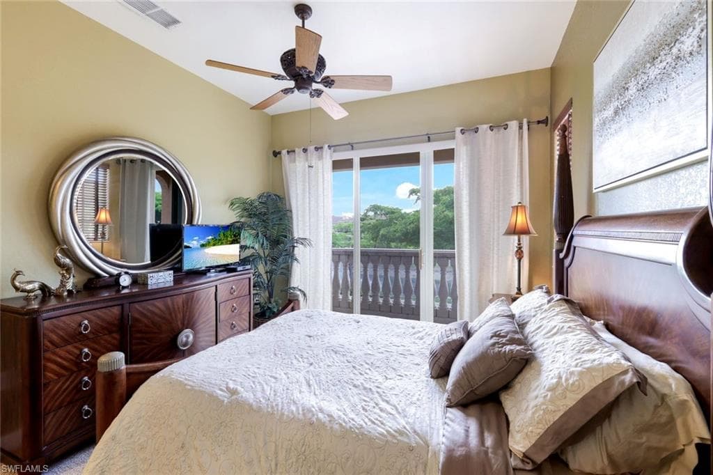 8721 Piazza Del Lago CIR 205 photo 14 of 38