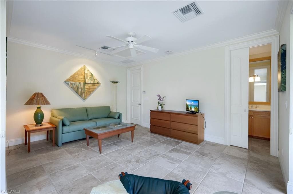 Cabana (4th BR) Suite w/ Walk-In Closet