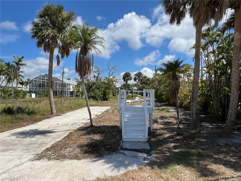 5851 Estero BLVD photo 2 of 19