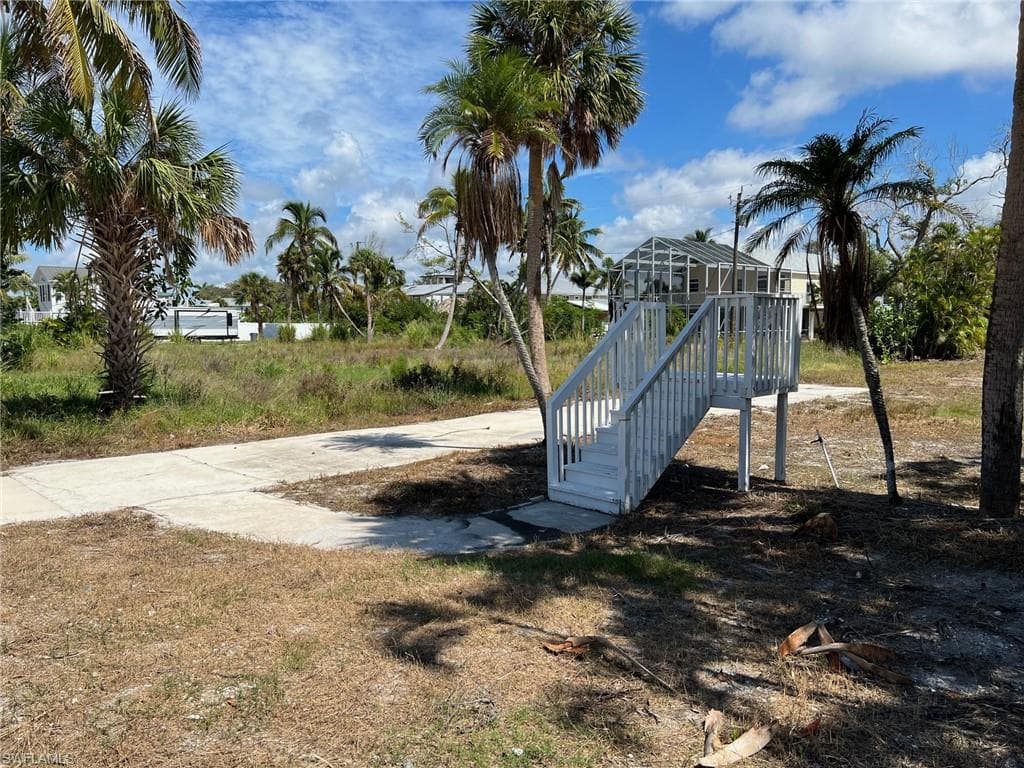 5851 Estero BLVD photo 9 of 19