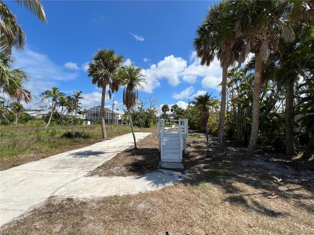 5851 Estero BLVD photo 10 of 19