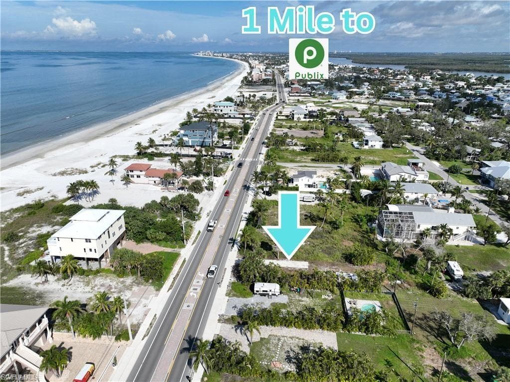 5851 Estero BLVD photo 4 of 19