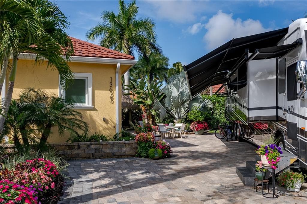 13625 Snapper LN photo 7 of 50