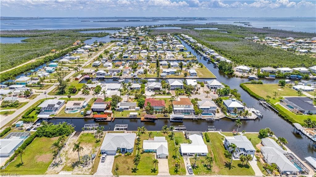 2708 Mangrove ST photo 33 of 37
