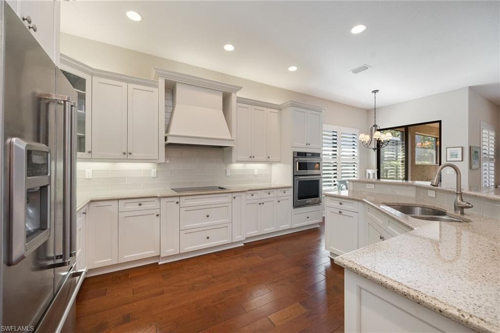 13736 Luna DR photo 6 of 25