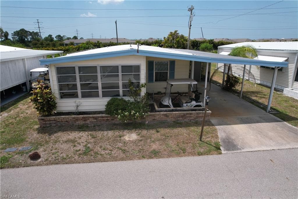 16037 Citron WAY photo 3 of 33