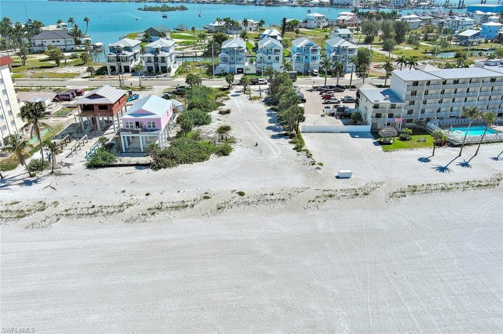 650 & 632 Estero BLVD photo 15 of 35