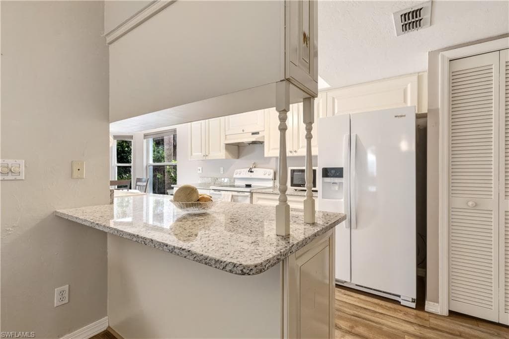 3902 Sabal Springs BLVD photo 23 of 38