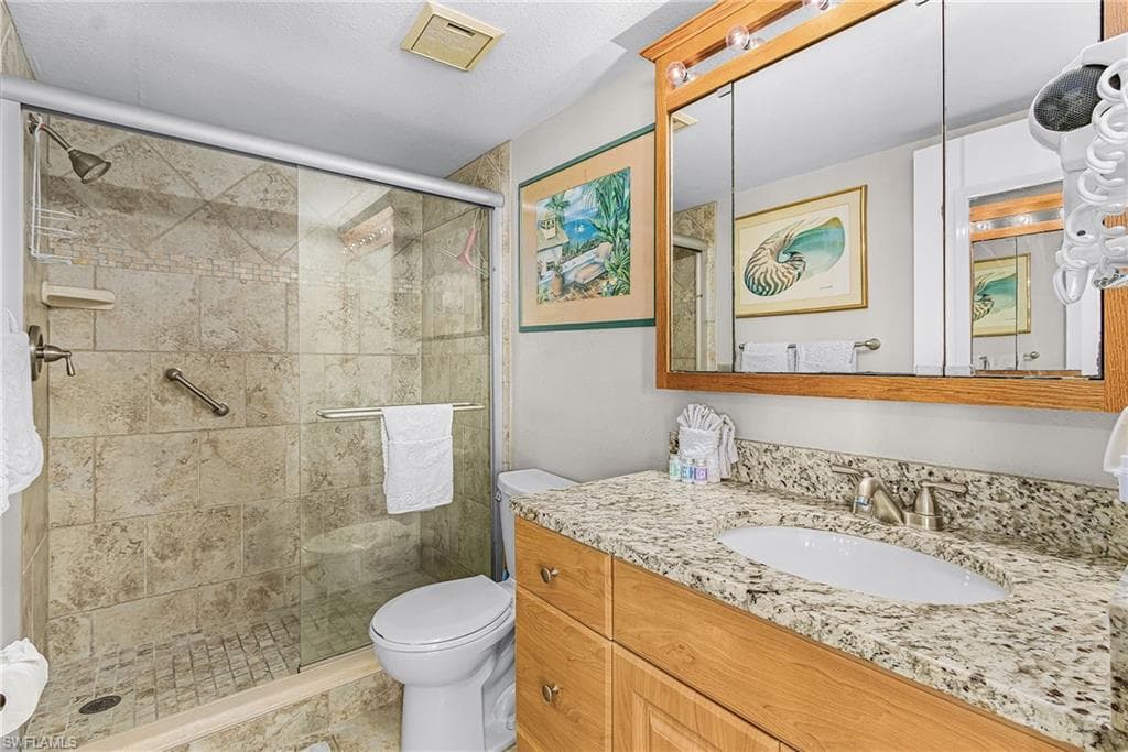 8701 Estero BLVD 907 photo 12 of 40