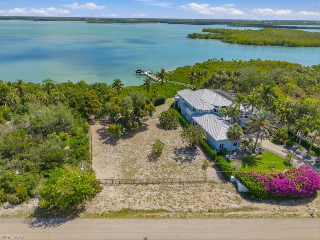 821 Caxambas DR photo 2 of 13