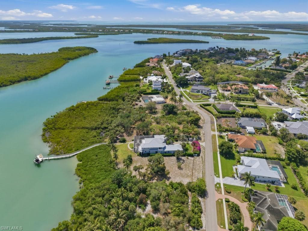 821 Caxambas DR photo 7 of 13