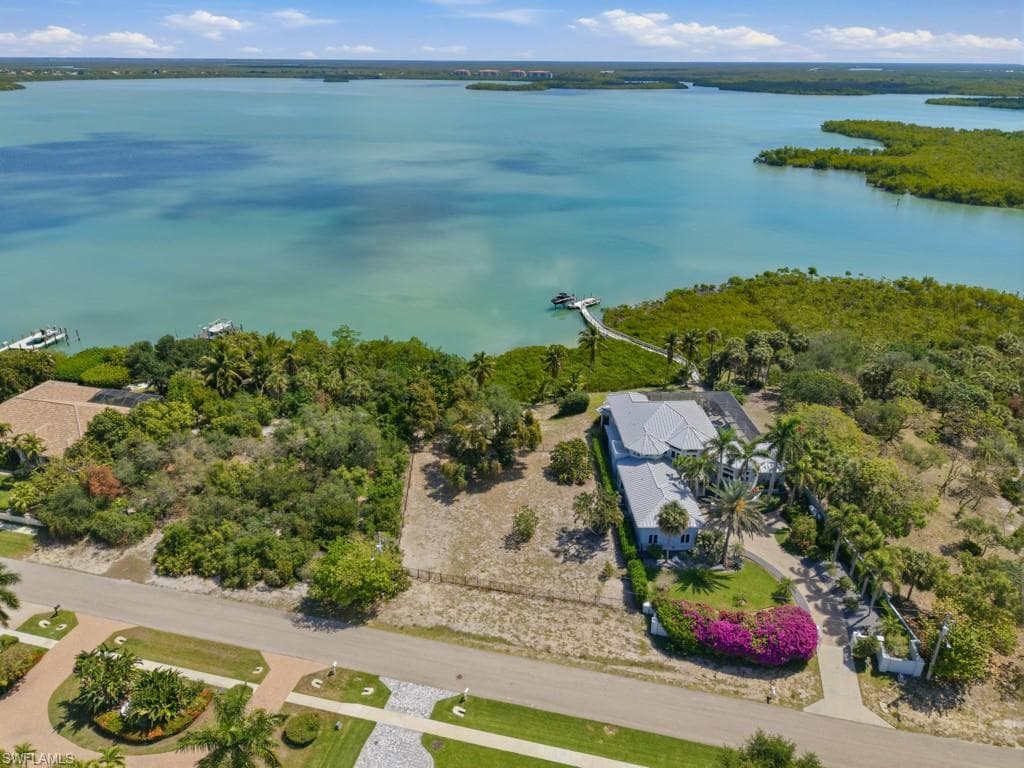 821 Caxambas DR photo 3 of 13
