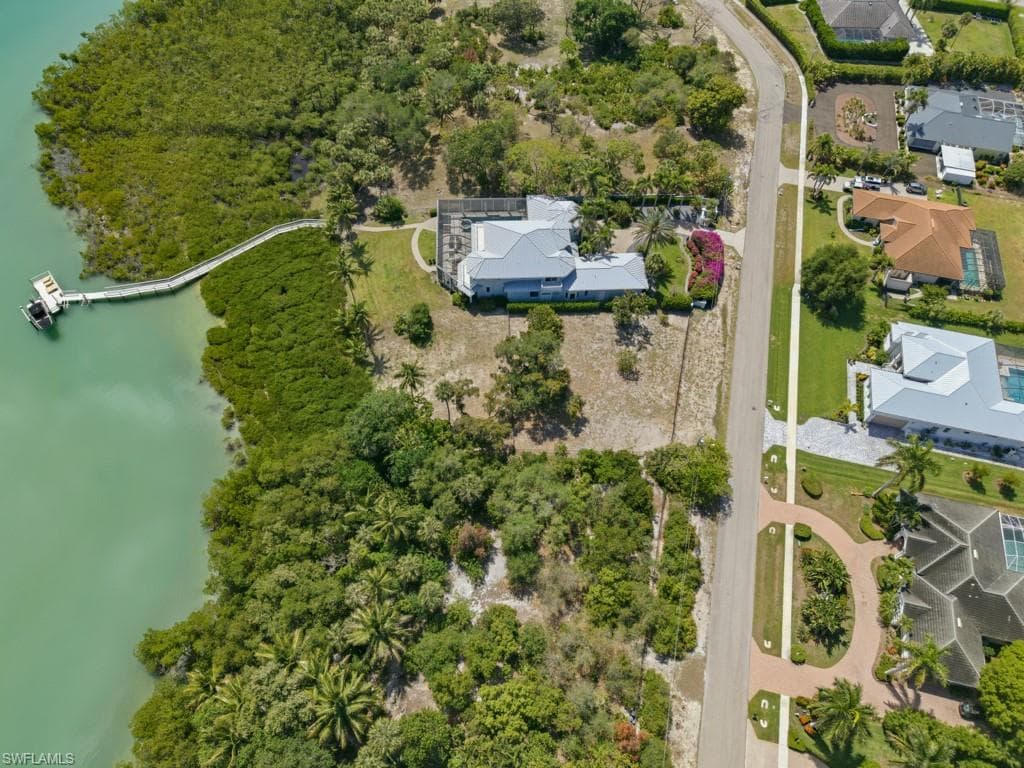 821 Caxambas DR photo 4 of 13