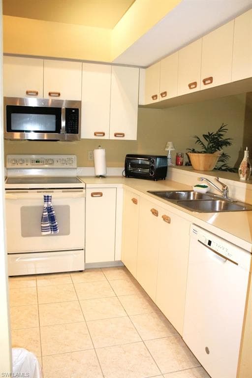 12191 Kelly Sands WAY 1524 photo 7 of 22