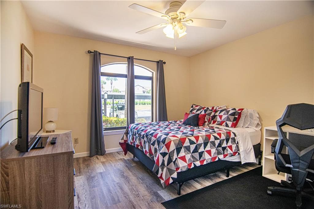 12191 Kelly Sands WAY 1502 photo 18 of 25