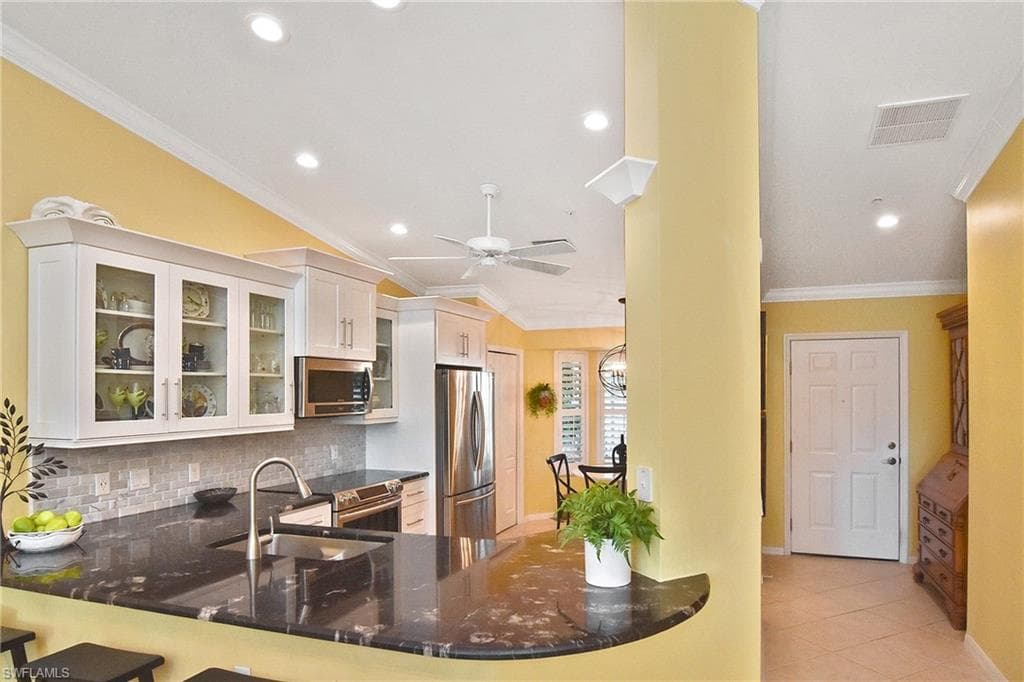 10381 McArthur Palm LN 2721 photo 4 of 42