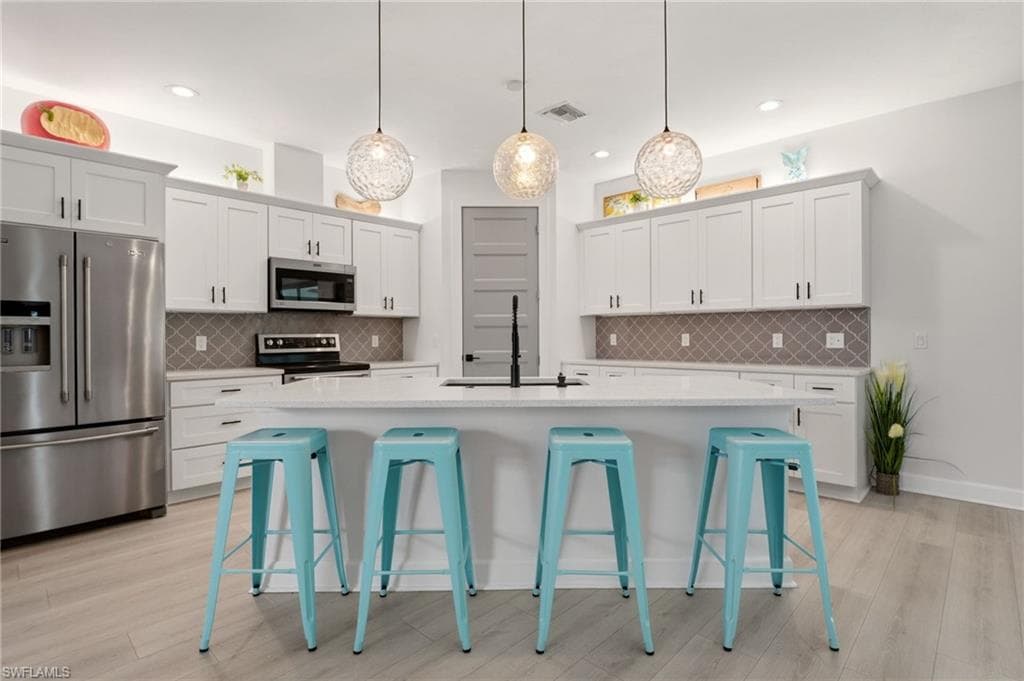22833 Yellow Button LN photo 5 of 45