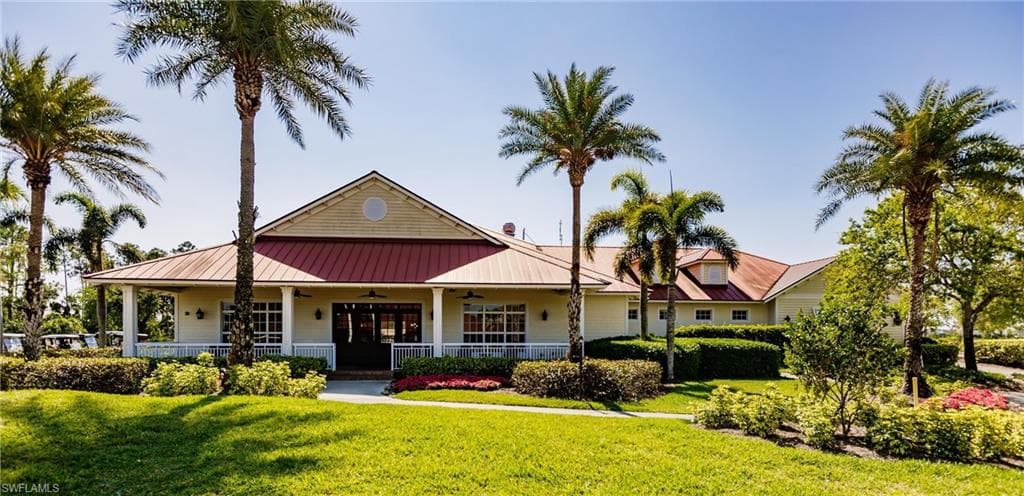 River Hall Country Club