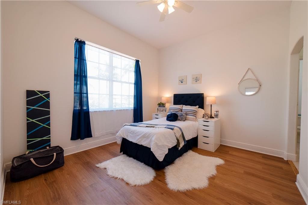 2nd bedroom