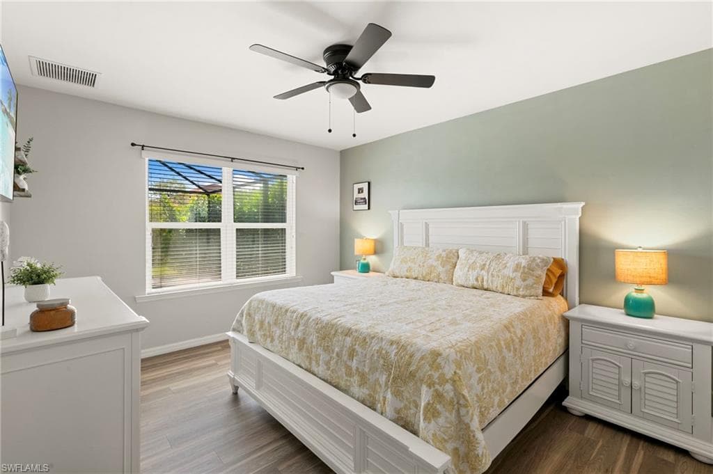 3215 Birchin LN photo 13 of 39