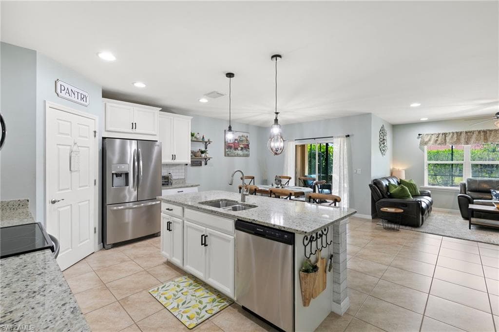 3215 Birchin LN photo 7 of 39