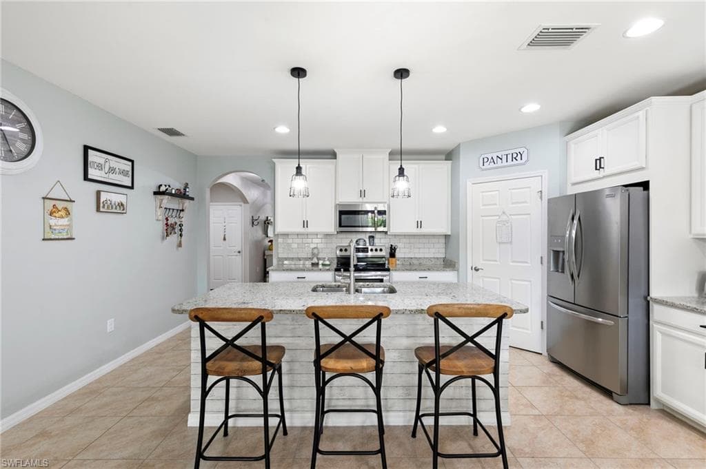 3215 Birchin LN photo 5 of 39