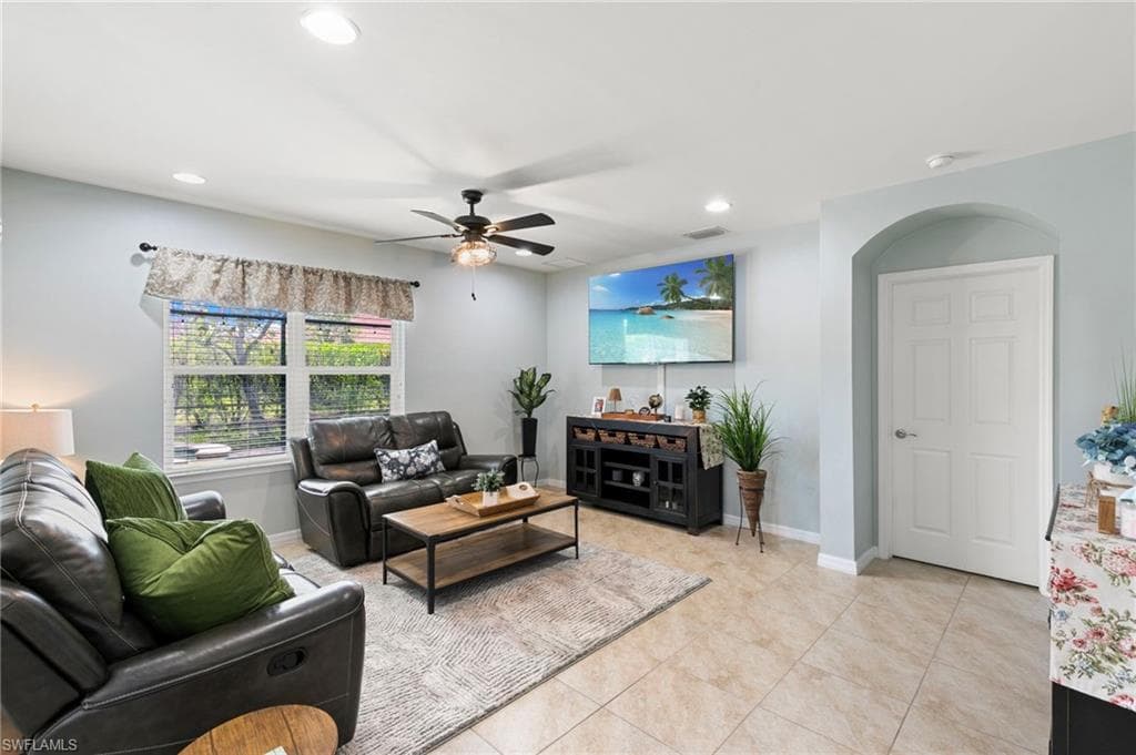 3215 Birchin LN photo 10 of 39