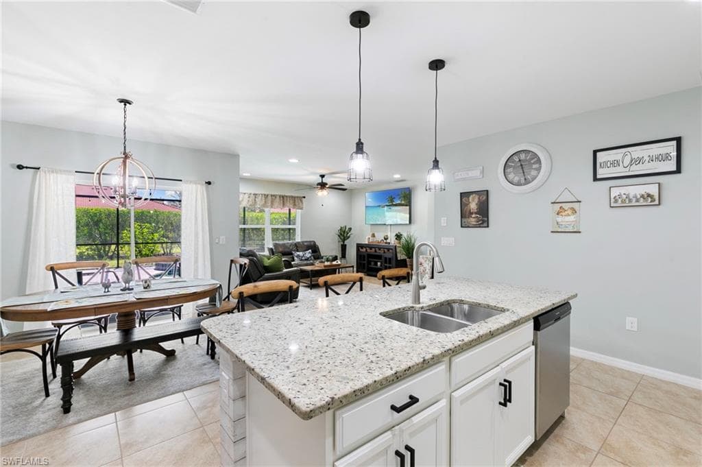 3215 Birchin LN photo 8 of 39