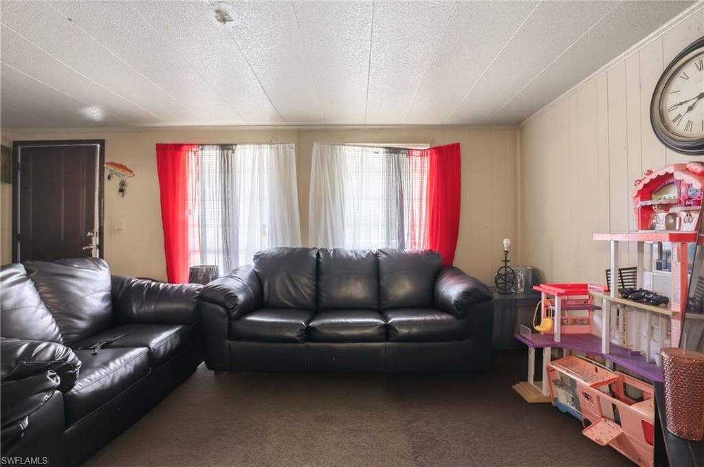 1004 Kentucky AVE photo 3 of 27