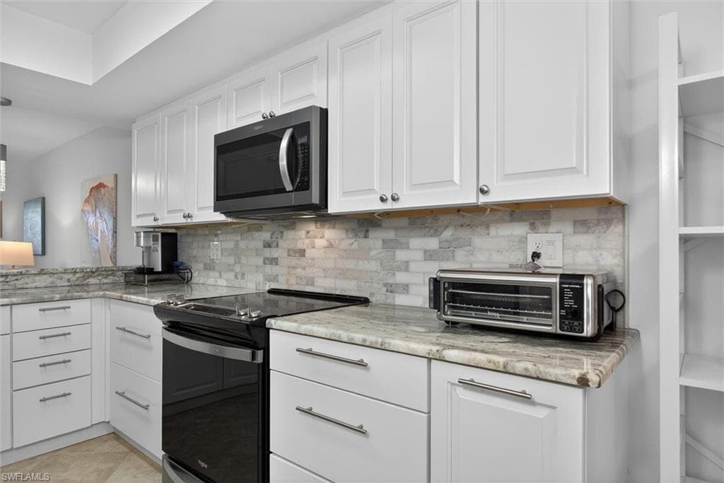 12191 Kelly Sands WAY 1518 photo 13 of 50