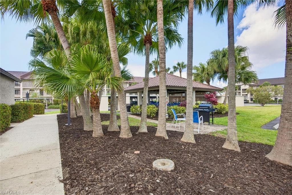 12191 Kelly Sands WAY 1518 photo 37 of 50