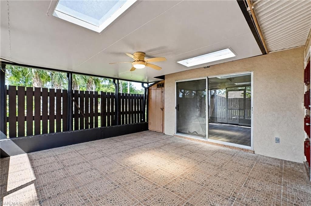 5563 Foxlake DR photo 22 of 44