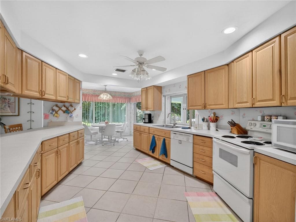 KITCHEN VIEW #2
