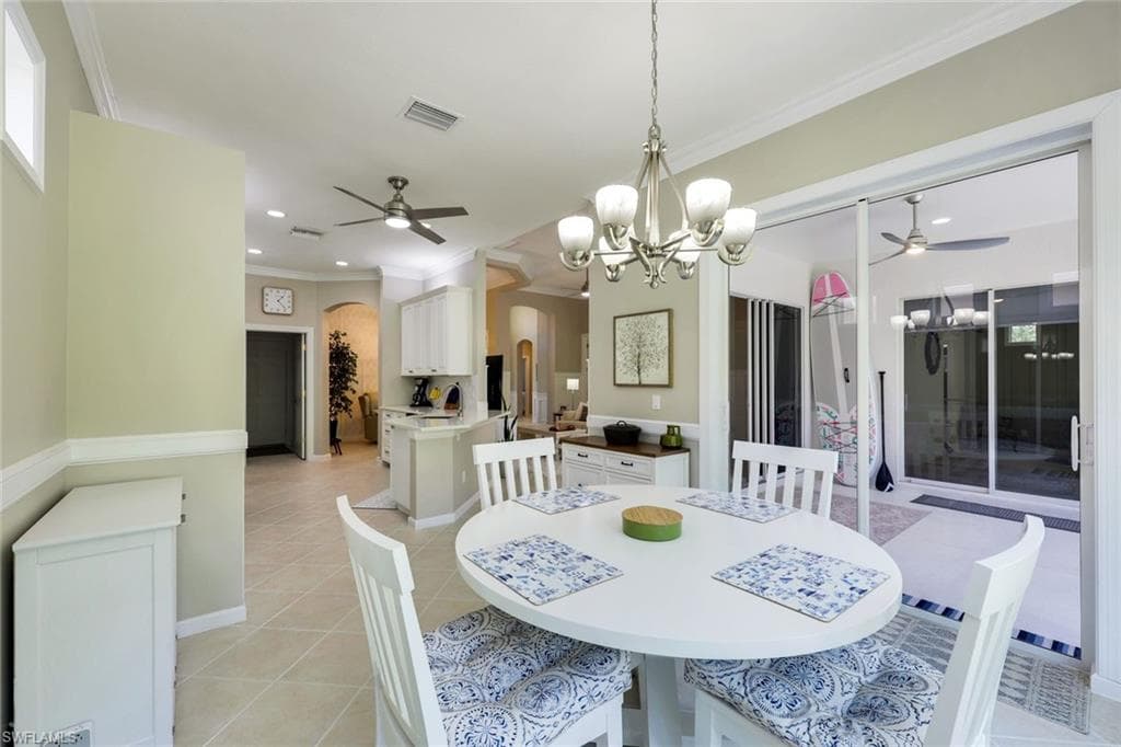 16221 Parque LN photo 6 of 20