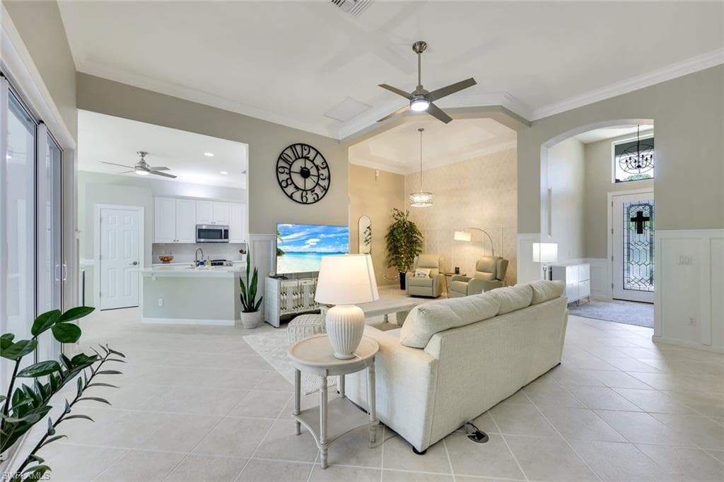 16221 Parque LN photo 3 of 20